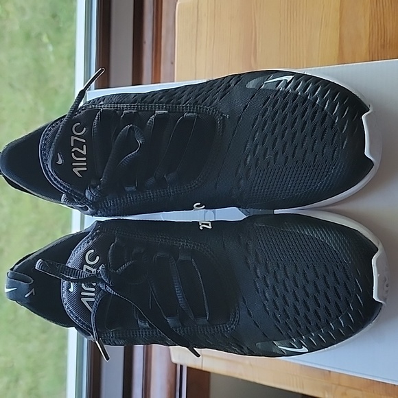 Air max 270 - 8.5 black/anth - Picture 3 of 5